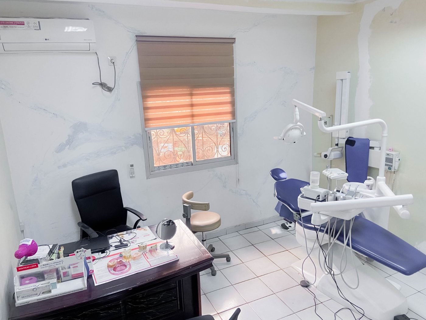 Salle de soins d'Abiana Dental Cabinet, cabinet partenaire de Dentist237 à Ngousso, Yaoundé